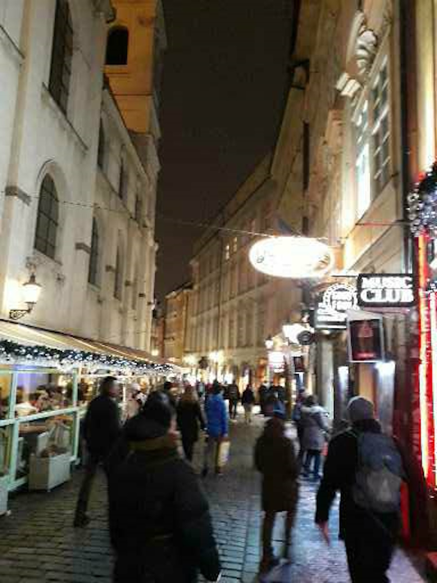 1C19D79C2818CF9BC9EF7BBFDCA23F6F0